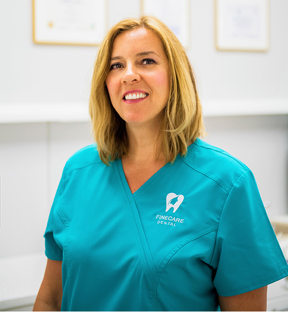 Finecare dental Dr. Giannopoulos Mónika Finecare